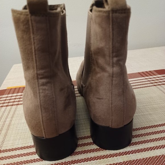 Short Tan Boot - Picture 3 of 5